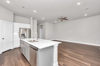 10605 Wildflower Vw Dr in Rosharon, TX - Building Photo - Building Photo