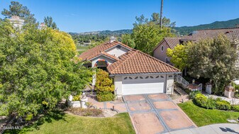 1016 Cactus Ct in Thousand Oaks, CA - Building Photo