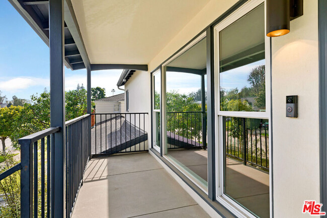 11227 Cashmere St in Los Angeles, CA - Building Photo - Building Photo