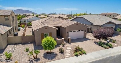 3269 E Ironside Ln in Gilbert, AZ - Building Photo - Building Photo
