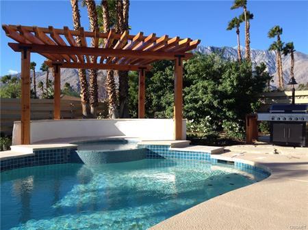 1351 E Francis Dr in Palm Springs, CA - Building Photo - Building Photo