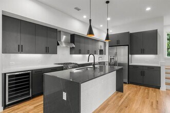 3608 San Jacinto St in Dallas, TX - Building Photo - Building Photo