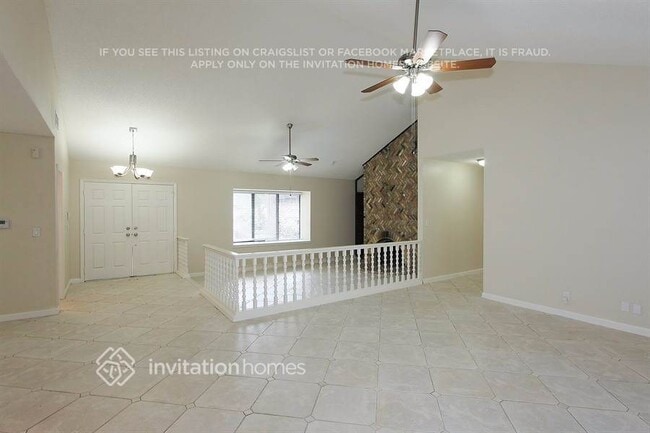 9861 NW 10th St in Plantation, FL - Building Photo - Building Photo