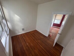 85 W 50th St in Bayonne, NJ - Building Photo - Building Photo