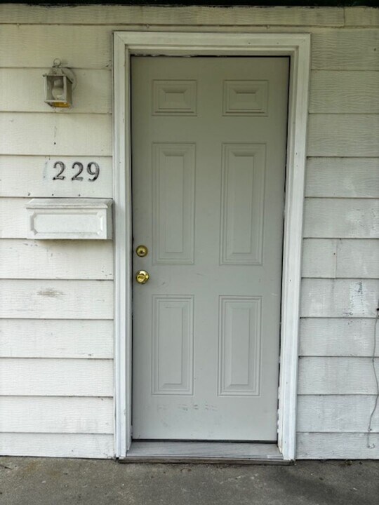 1227-1229 Joan Pl in Evansville, IN - Building Photo