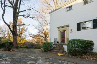 1629 Fitzgerald Ln in Alexandria, VA - Building Photo