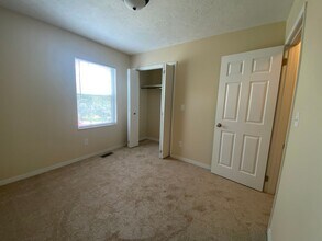 1618 S Pinestone Ct in Bloomington, IN - Building Photo - Building Photo