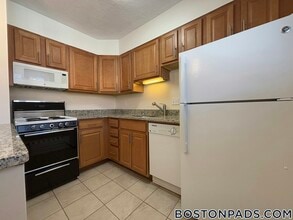 63 Parkman St, Unit 2A in Brookline, MA - Building Photo - Building Photo