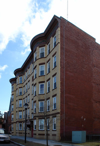 Sargeant West Apartments in Holyoke, MA - Building Photo - Building Photo