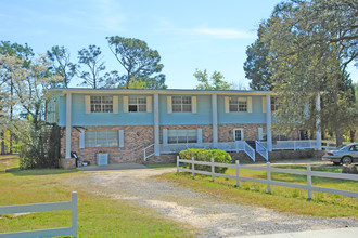 7660 Kipling St in Pensacola, FL - Foto de edificio - Building Photo