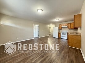 1108 Chandler Ave in Burlington, NC - Building Photo