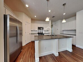 2433 S Park Ave in Sanford, FL - Building Photo - Building Photo