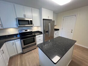 900 Virginia Ave in Virginia Beach, VA - Building Photo - Building Photo