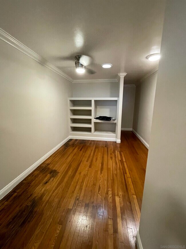 2473 Market St-Unit -5 in San Diego, CA - Foto de edificio - Building Photo