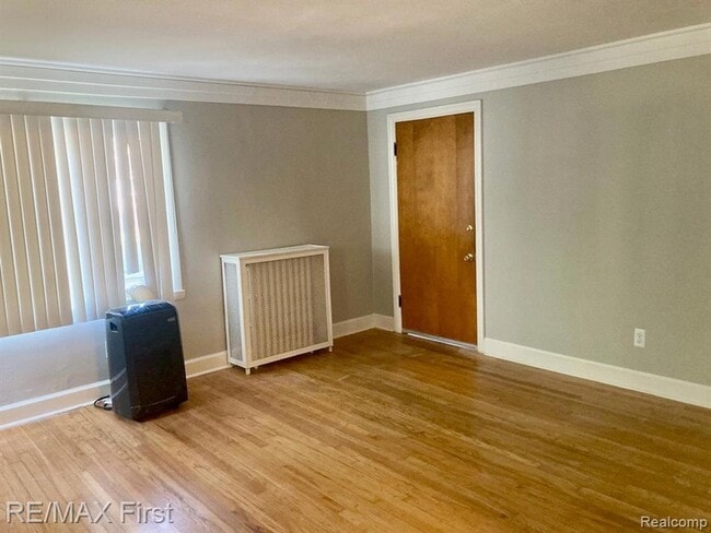 383 W Chesterfield St, Unit 303 in Ferndale, MI - Building Photo - Building Photo