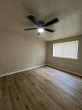 11402 Olivewood Dr in Houston, TX - Building Photo - Building Photo