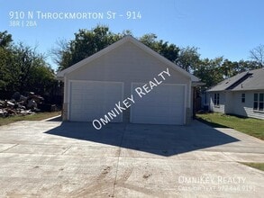 910-914 N Throckmorton St in Sherman, TX - Building Photo - Building Photo
