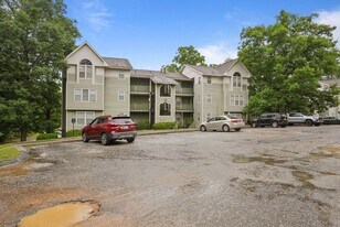 6804 Willowbrook Dr in Fayetteville, NC - Building Photo