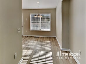 166 Millwheel Dr in Villa Rica, GA - Foto de edificio - Building Photo