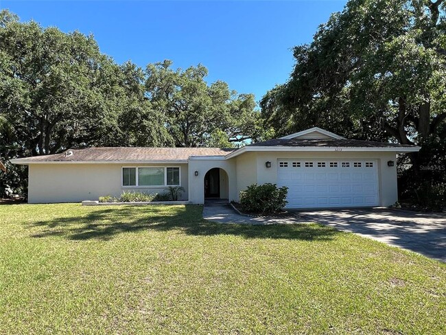 property at 3215 San Pedro St
