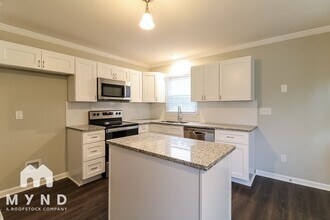 5037 Huntingcreek Dr in Wake Forest, NC - Building Photo - Building Photo