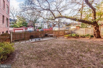 3314 Mount Pleasant St NW in Washington, DC - Building Photo - Building Photo