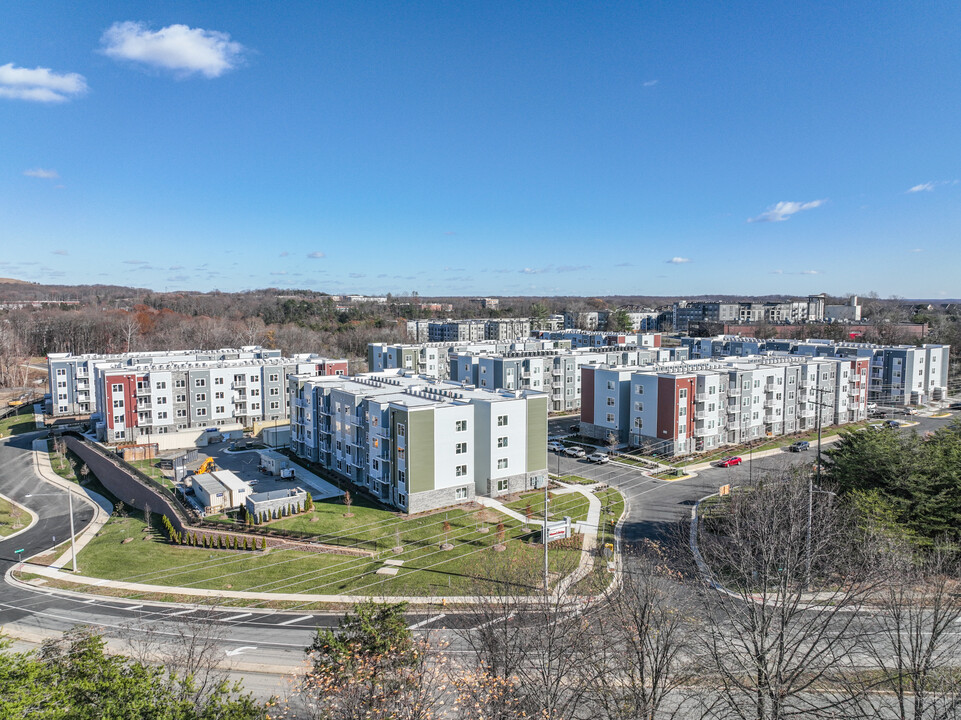 Landing at Mason's Bridge in Woodbridge, VA - Foto de edificio