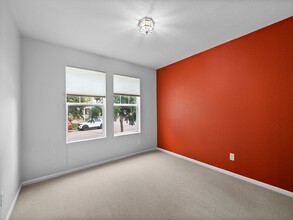 2033 Fossil Creek Pkwy in Fort Collins, CO - Building Photo - Building Photo
