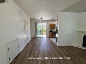 703 Wood Sorrel Dr in Petaluma, CA - Building Photo - Building Photo