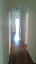 317 N Gardner St, Unit 317 1/2 in Los Angeles, CA - Building Photo - Building Photo