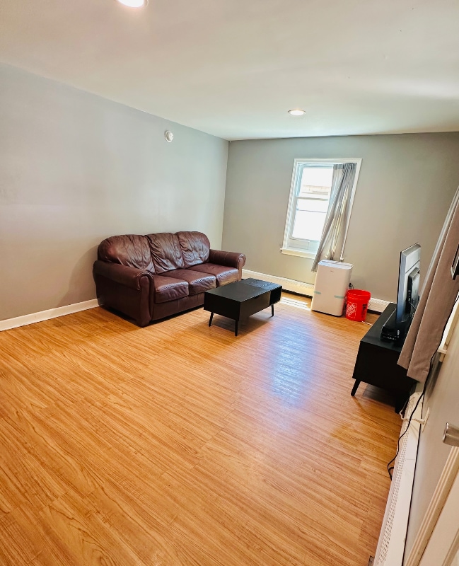 4384 Crescent Dr in Niagara Falls, NY - Building Photo - Building Photo