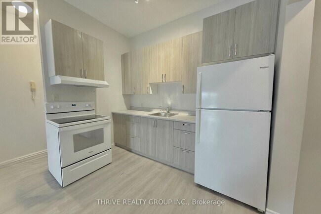 11 Main St in Bluewater, ON - Building Photo - Building Photo