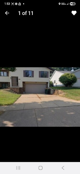719 Crawford Dr in Cottage Grove, WI - Building Photo