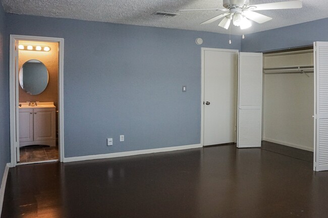 property at 10526 Hammerly Blvd