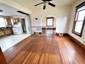 310 S Edmunds St in Mitchell, SD - Building Photo - Building Photo