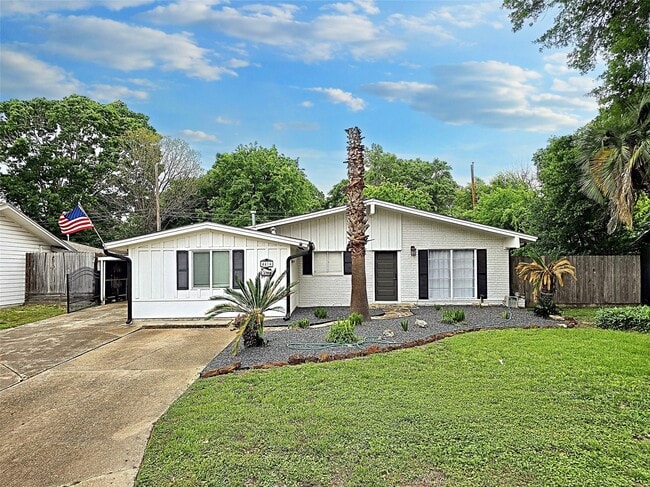 4414 Gardendale Dr in Houston, TX - Building Photo - Building Photo