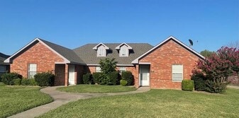 104 Lum Ln in Denison, TX - Building Photo