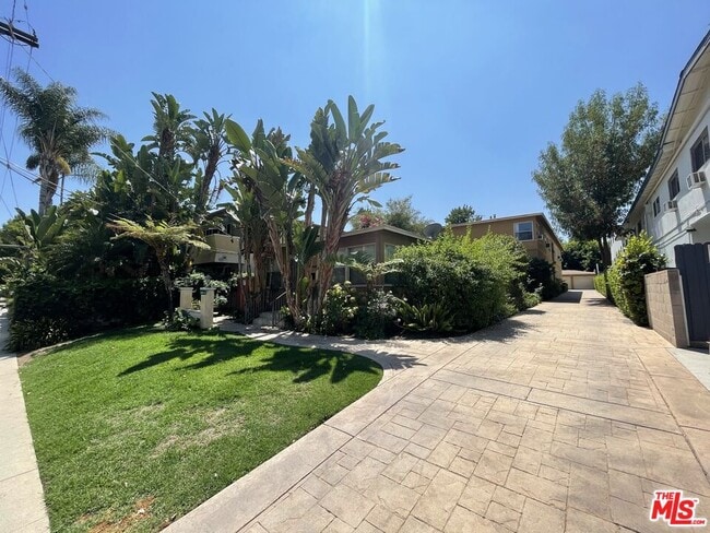 property at 14940 Dickens St