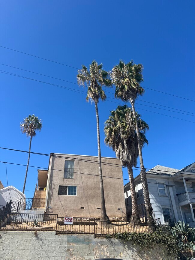 811 S Centre St, Unit 811 S Centre St in San Pedro, CA - Building Photo - Building Photo