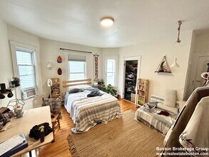 72 Calumet St, Unit 3 in Boston, MA - Building Photo - Building Photo