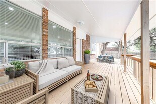 15903 Cornerwood Ct in Austin, TX - Building Photo