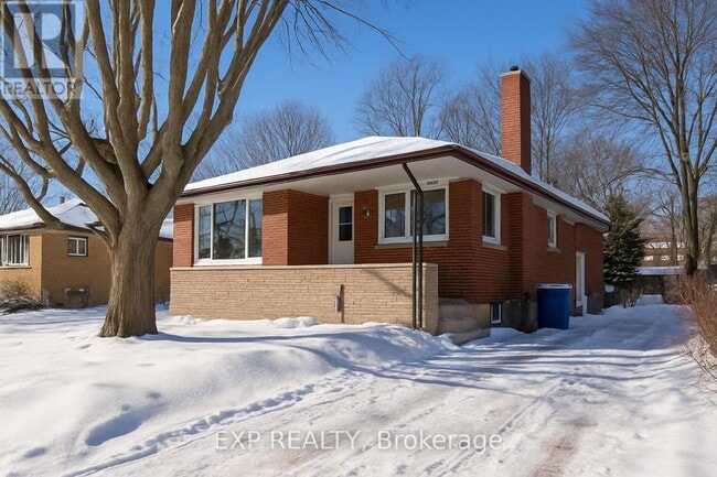 property at 62 Harold Ave