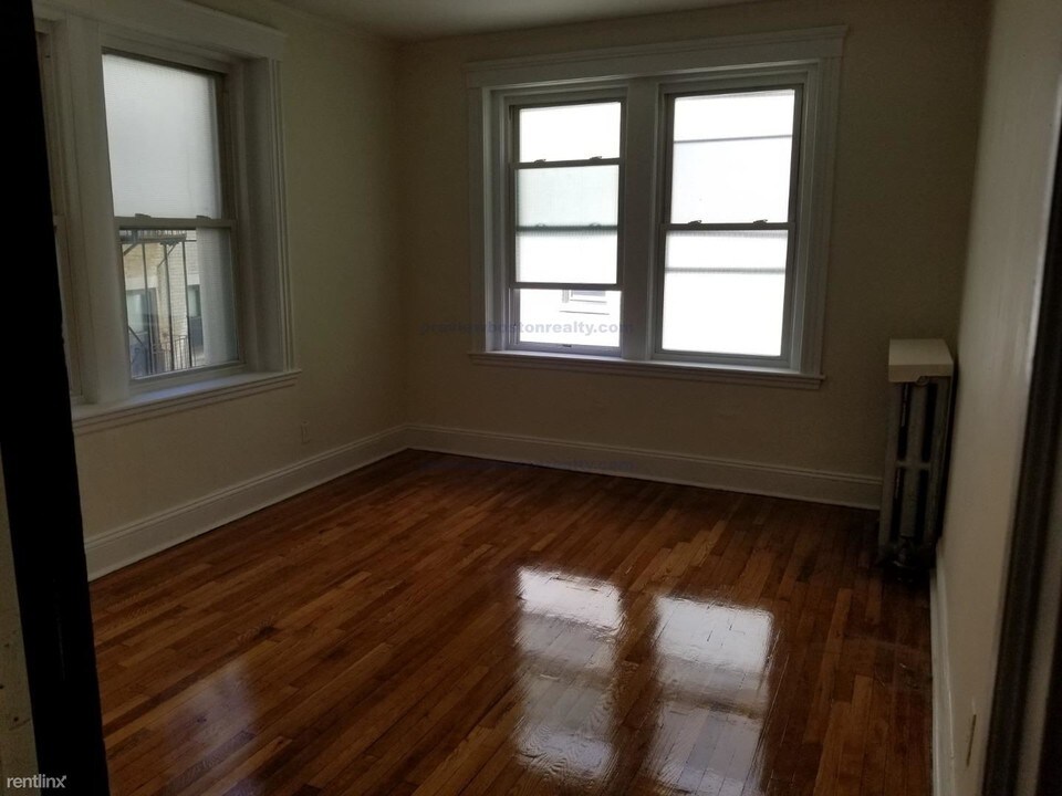 1450 Commonwealth Avenue-Unit -APT# 10-OJ in Boston, MA - Building Photo