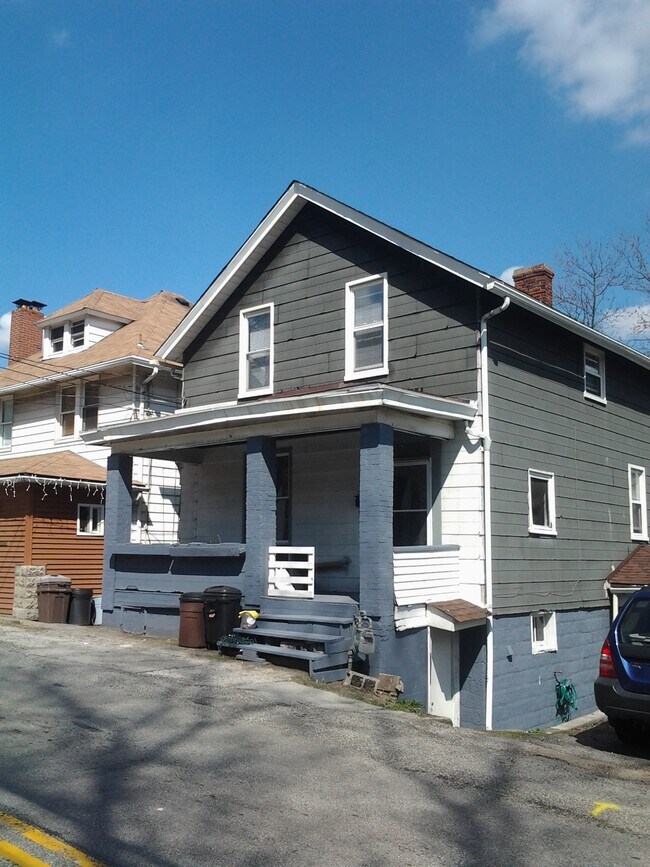 70 Glenbury St in Pittsburgh, PA - Building Photo - Building Photo