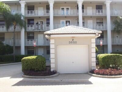 3650 Whitehall Dr in West Palm Beach, FL - Building Photo - Building Photo