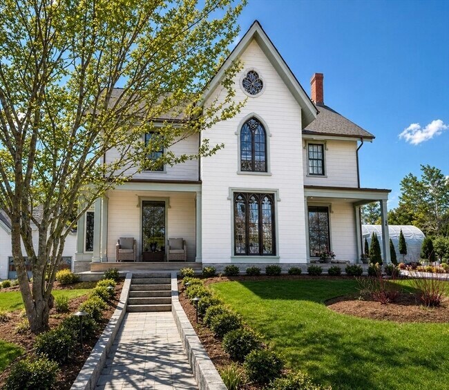 9 Ashland Ave in Manchester by the Sea, MA - Building Photo - Building Photo