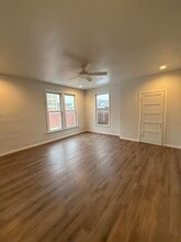 250 High St, Unit 3 in Morgantown, WV - Foto de edificio - Building Photo