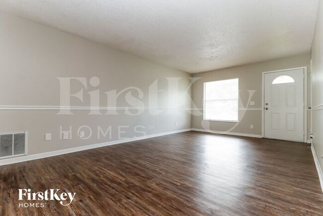 1007 Park St in Seffner, FL - Building Photo - Building Photo