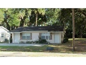 112 Dr Martin Luther King Jr Ave in Wildwood, FL - Building Photo - Building Photo