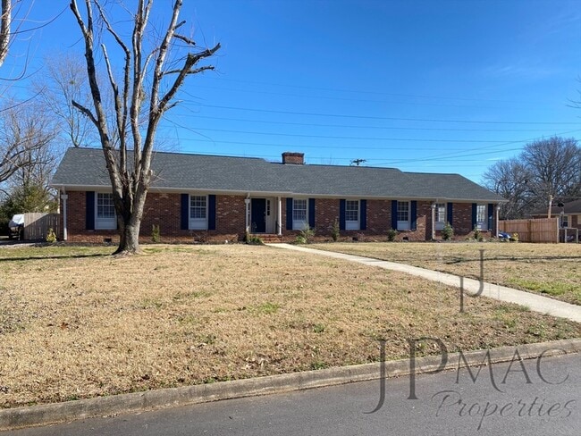6 Westchester Rd in Greenville, SC - Building Photo - Building Photo